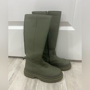NWOT Zara Girls Olive Green All Weather Boots